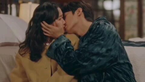 国产剧吻戏视频热恋拥抱,热恋拥抱与吻戏视频风靡全网