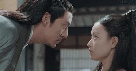 国产剧捏耳垂视频大全在线观看,轻松学会美丽耳型